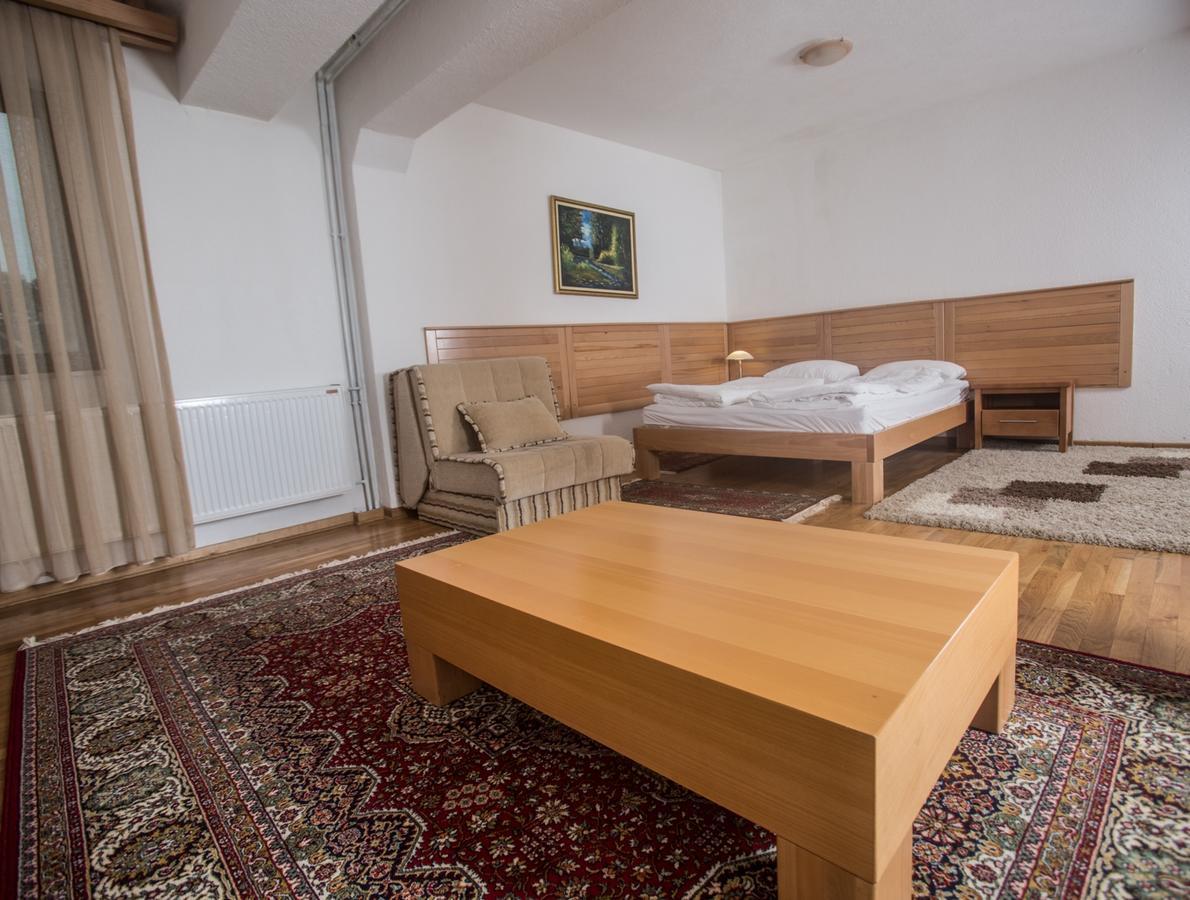 Hotel Borici Sjenica Exteriér fotografie